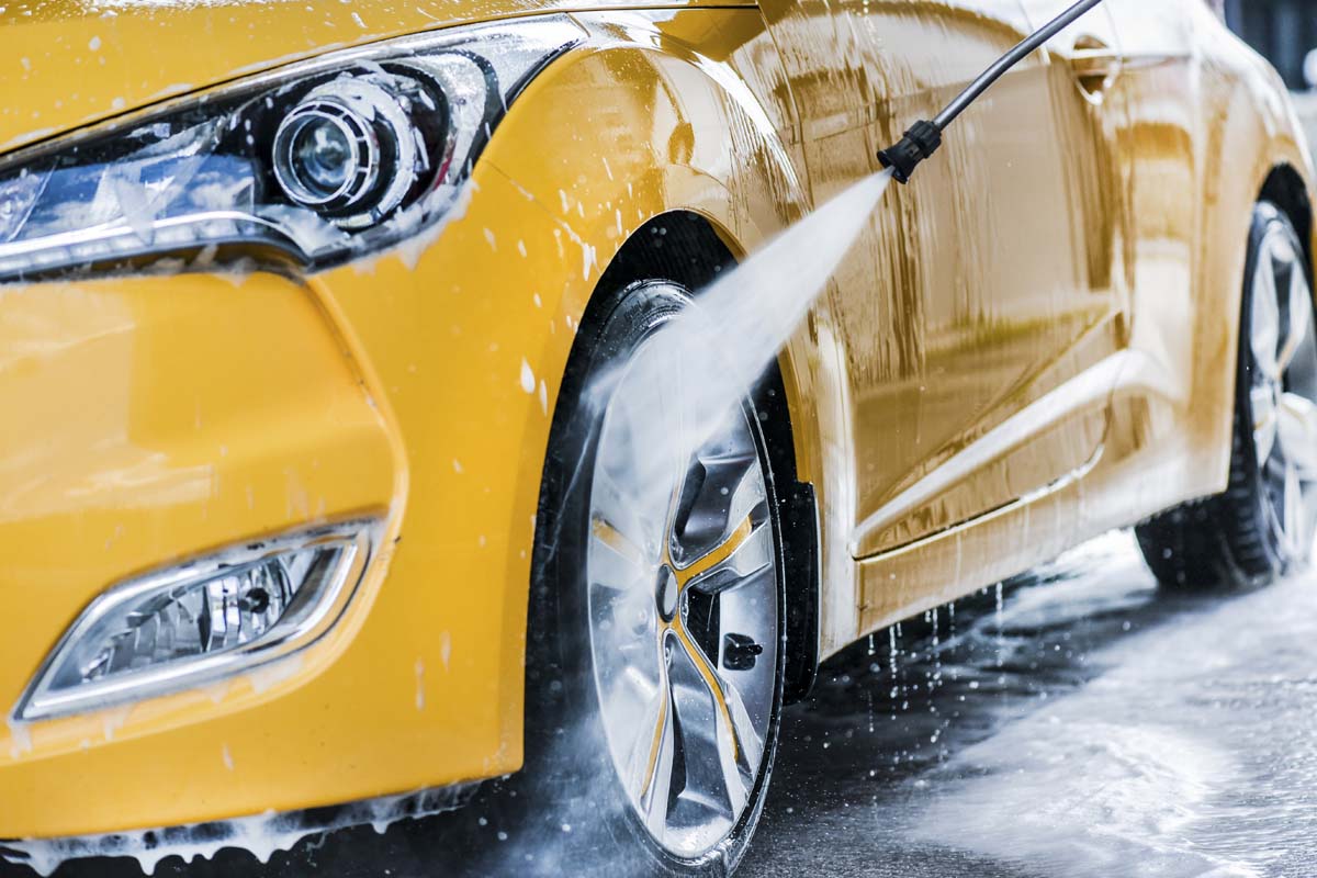 How to Keep Your Car Clean in the Rainy Fall