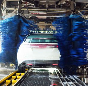 Automatic vs. Touchless Car Washes in Burnaby